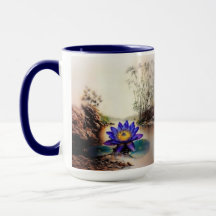 Lotus azul que emerge de las aguas turbias (vietna