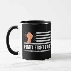 Taza Lucha contra Trump Bandera Estadounidense Patrióti