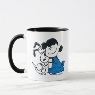 Taza Lucy Hugging Snoopy