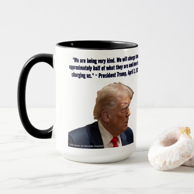 Taza Macaroni Penguins roban mirada de RoseWrites (Con donut)