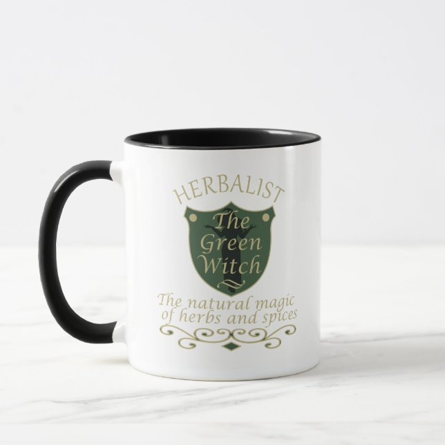 Taza Magia de bruja verde herbolaria medicina natural (Izquierda)