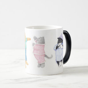 TAZA MÁGICA 4 GATOS EN PAJAMAS MÁS MÁS MÁXIMO