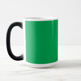 Taza Mágica Asombroso fondo verde con diseño de borde blanco
