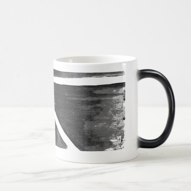 Taza Mágica Blanco y negro (Derecha)