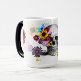 Taza Mágica Calavera gótica floral y mariposas