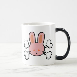 Taza Mágica conejo rosa Calavera y huesos cruzados