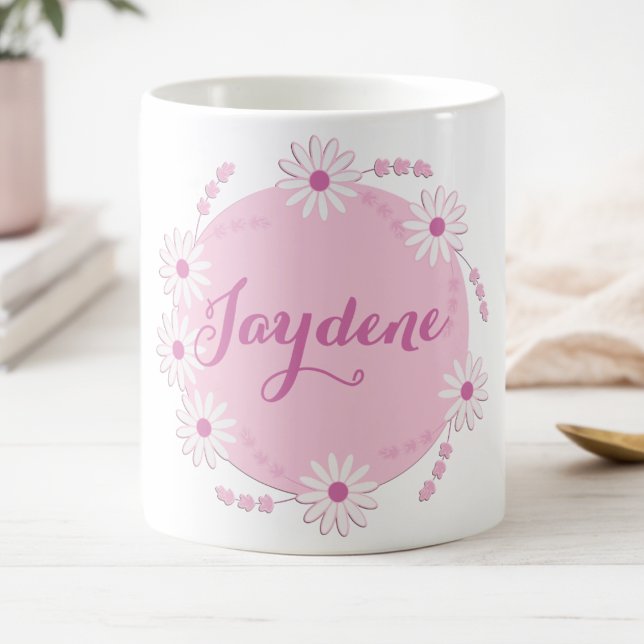 Taza Mágica Corona de margarita rosa pastel (Cute pink wreath made of daisies in shades of blue with a touch of dark pink. Put your name on it.)
