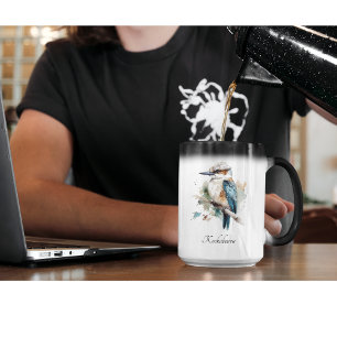Taza Mágica Cute Kookaburra sobre una rama pintada de acuarela