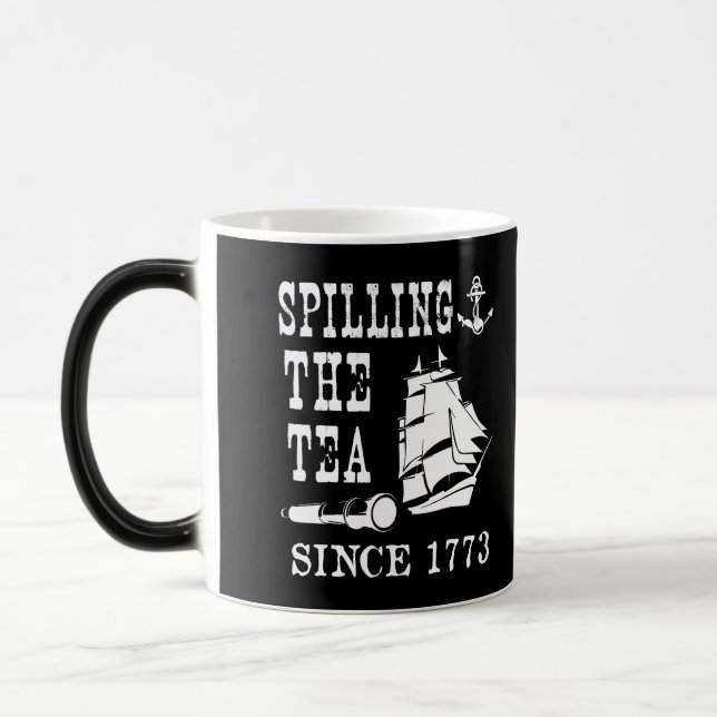 Taza Mágica Derramamiento del té desde la cosecha de 1773 (Izquierda)