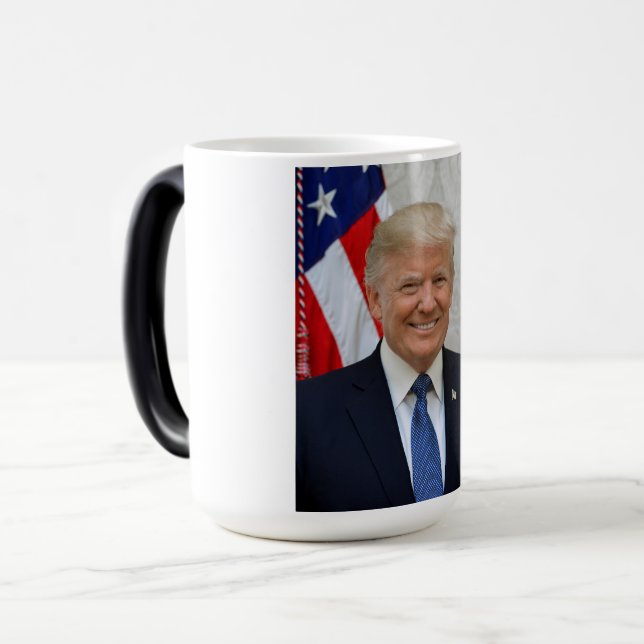 Taza Mágica Donald Trump Presidente de los Estados Unidos Casa (Anverso izquierdo)