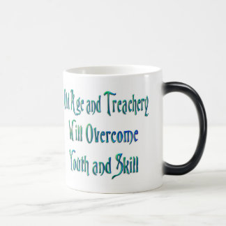 Taza Mágica Edad avanzada y traición