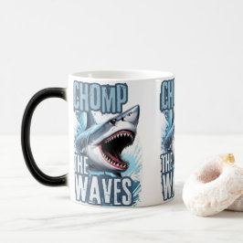 Taza Mágica El tiburón blanco y oscuro recorta olas de graffit