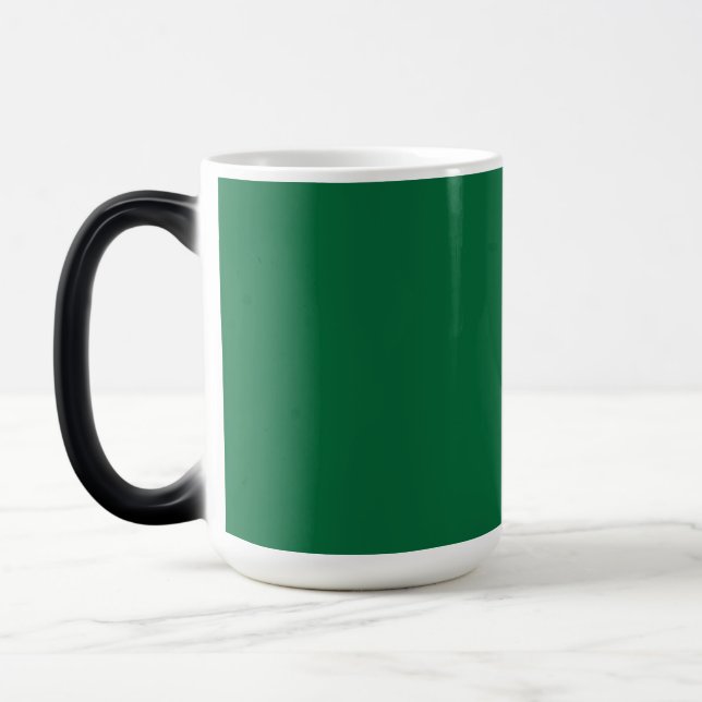 Taza Mágica Elevar el diseño Web con un fondo verde (Izquierda)