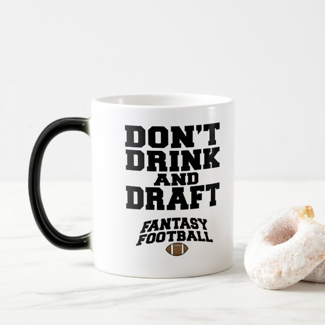 Taza Mágica Fantasía: El fútbol no bebe ni borra (Con donut)
