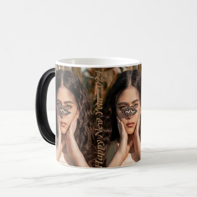 Taza Mágica Feliz Año Nuevo 2024 (Anverso izquierdo)