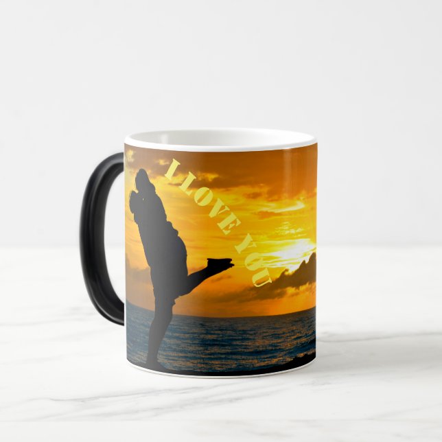 Taza Mágica Feliz Día de San Valentín 2022 Mug (Anverso izquierdo)