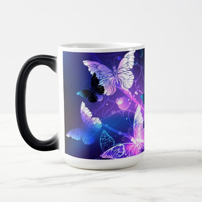 Taza Mágica Fondo con mariposas nocturnas (Izquierda)
