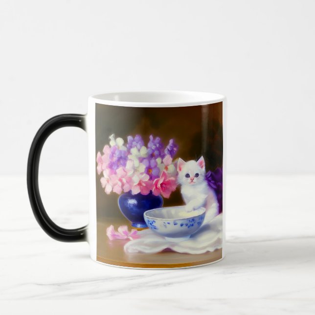 Taza Mágica Gatito blanco vintage con cinta morada (Izquierda)