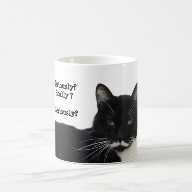 Taza Mágica Gato Esmoquin Serio (Centro)