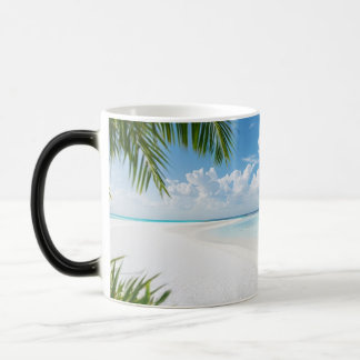 Taza Mágica Hermoso paisaje de playa...