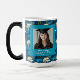 Taza Mágica Hermoso patrón de Lirios de Calla Felicita Graduad