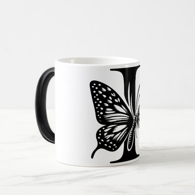 Taza Mágica I Alphabet black butterfly (Anverso izquierdo)