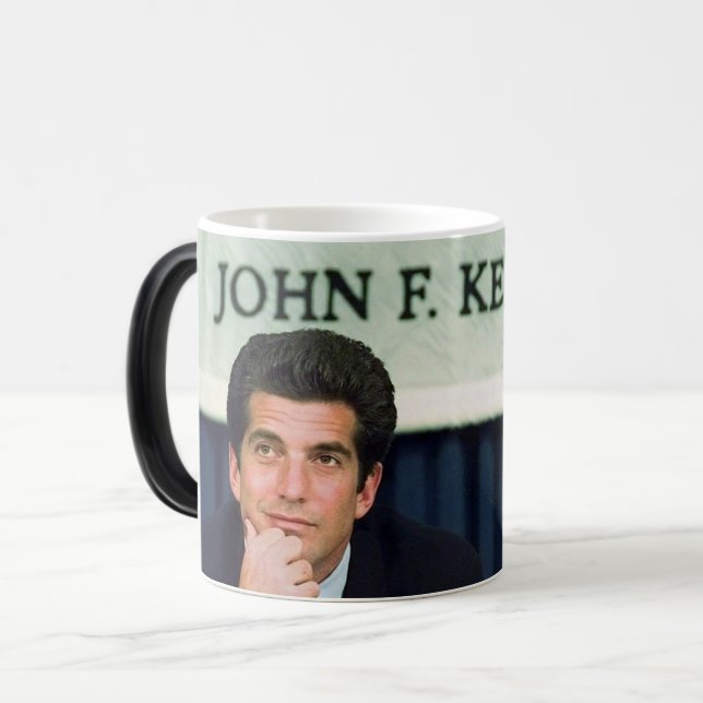 Taza Mágica JFK Jr. Mugs and Cups (Anverso izquierdo)