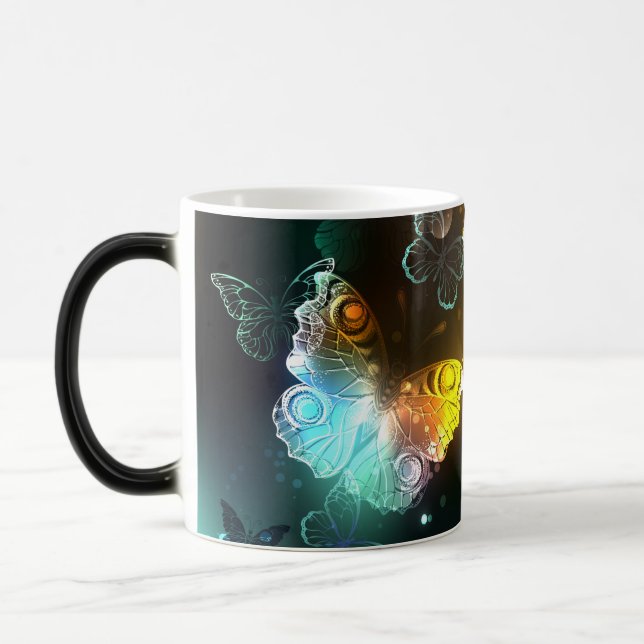 Taza Mágica Mariposa luminosa y mariposas nocturnas (Izquierda)