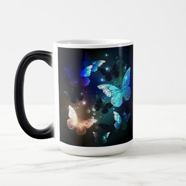 Taza Mágica Mariposa nocturna fluida (Izquierda)
