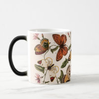 Mariposa y polilla de época