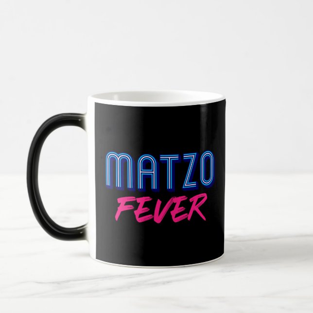 Taza Mágica Matzo Fever Blue Pink 70 Jewish Disco Slogan (Izquierda)