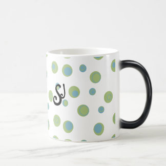 Taza Mágica Monogramación de puntos de polka verde azul