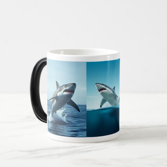 Taza Mágica Mugre de tiburón (Anverso izquierdo)