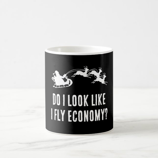 Taza Mágica Nochebuena divertida de Santa Merry - ¿Vuelo econo (Centro)