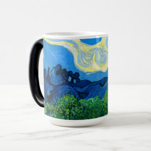Taza Mágica Olivos Van Gogh en un paisaje montañoso
