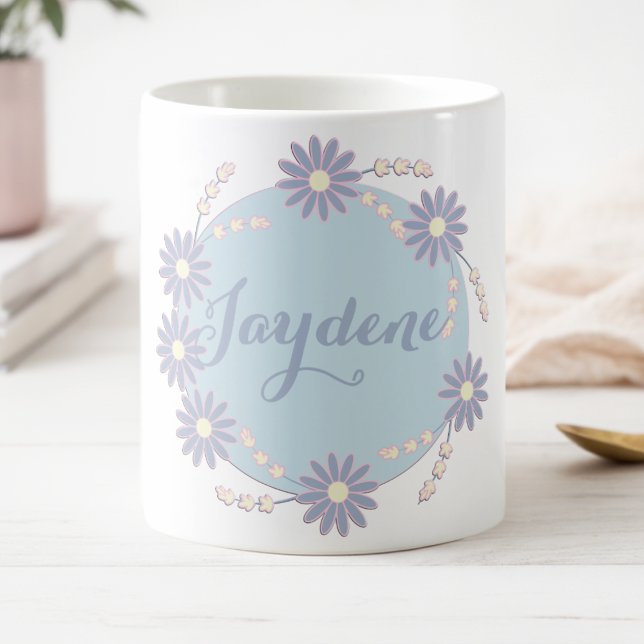 Taza Mágica Pastel Blue Daisy Wreath (Cute blue wreath made of daisies in shades of blue with a touch of yellow. Put your name on it.)
