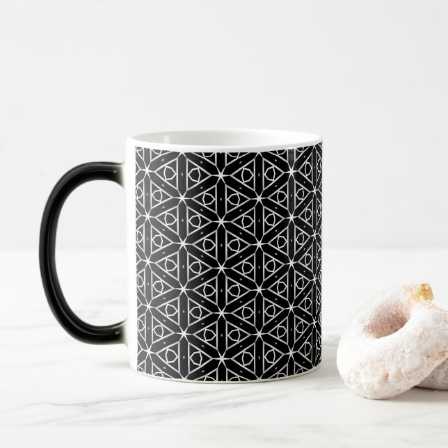 Taza Mágica Patrón geométrico blanco y plateado negro (Con donut)