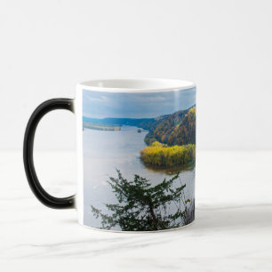Taza Mágica Río Misisipi y bosques durante el otoño