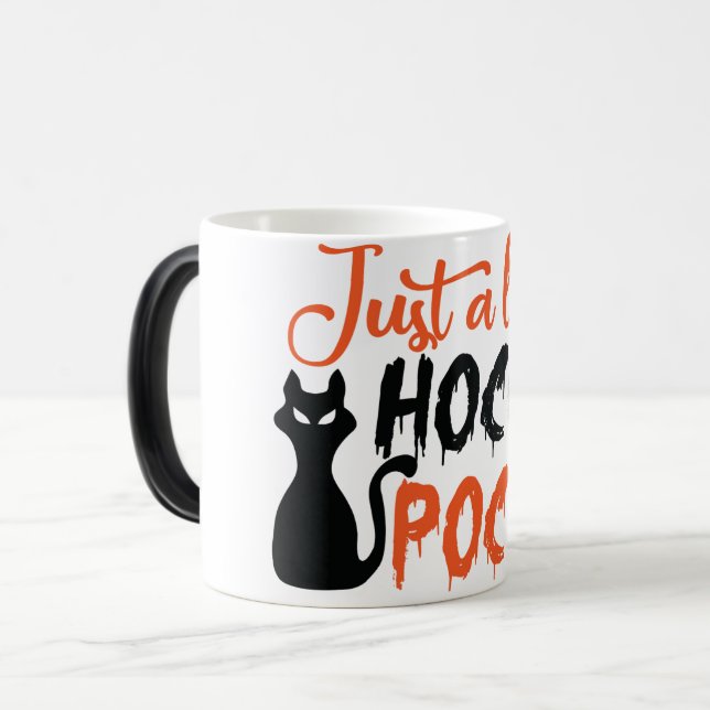 Taza Mágica Solo un poco de hocura enfoca Halloween (Anverso izquierdo)