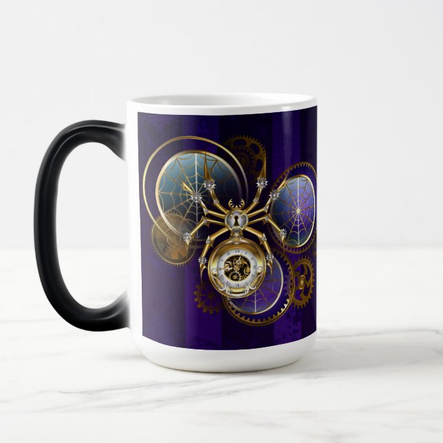 Taza Mágica Spider Steampunk sobre fondo morado (Izquierda)