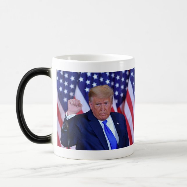 Taza Mágica Trump 2024 - Recuperar a Estados Unidos (Izquierda)