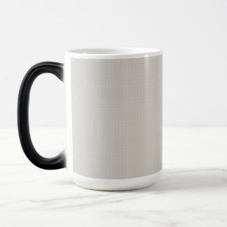 Taza Mágica una foto en blanco y negro de un hombre con traje 