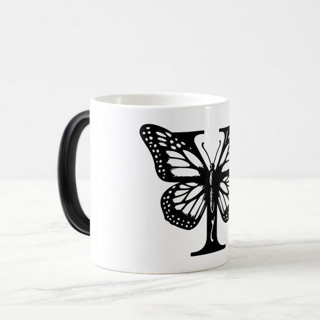 Taza Mágica Y Alphabet black butterfly (Anverso izquierdo)