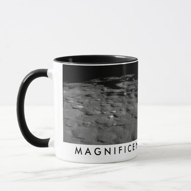 Taza magnífica de la luna de la desolación (Izquierda)