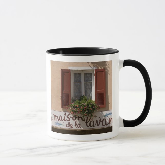 Taza Maison de la Lavande, Place du Couwert, (Derecha)