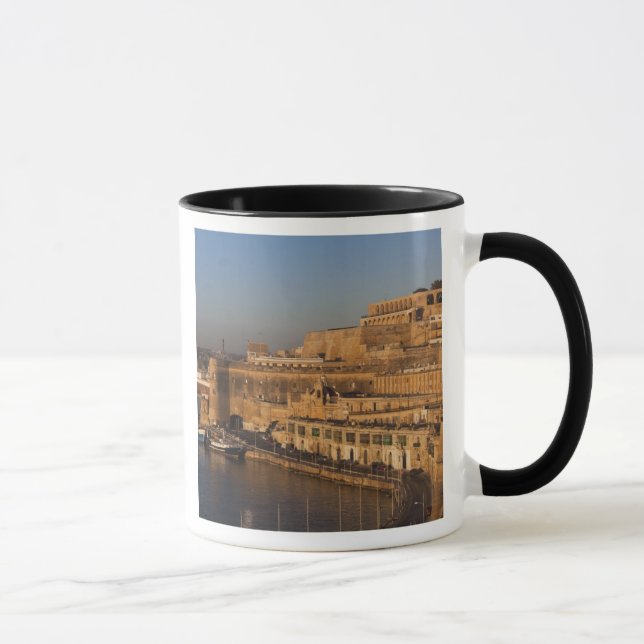 Taza Malta, Valletta, vista al puerto desde Baja Barrak (Derecha)