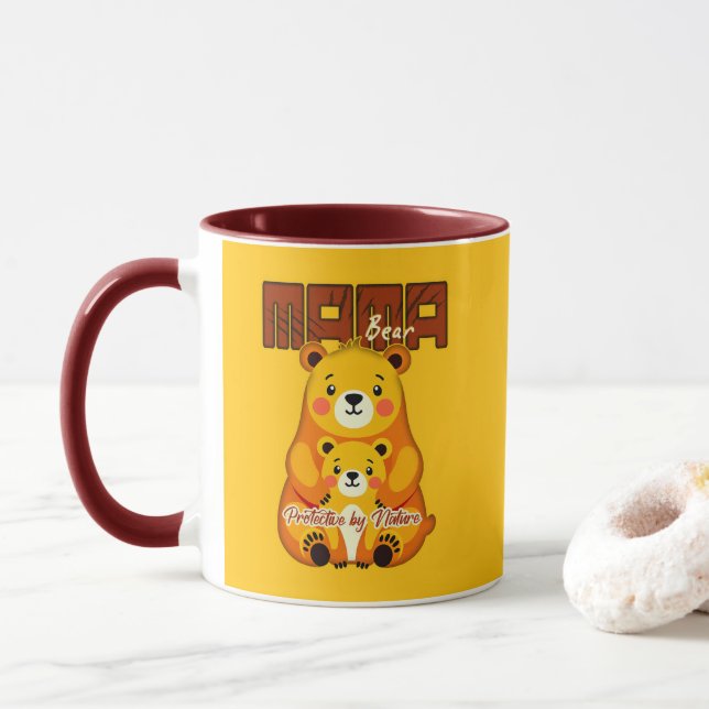 Taza Mama Bear Protective Love – Cute Mother Bear Desig (Con donut)