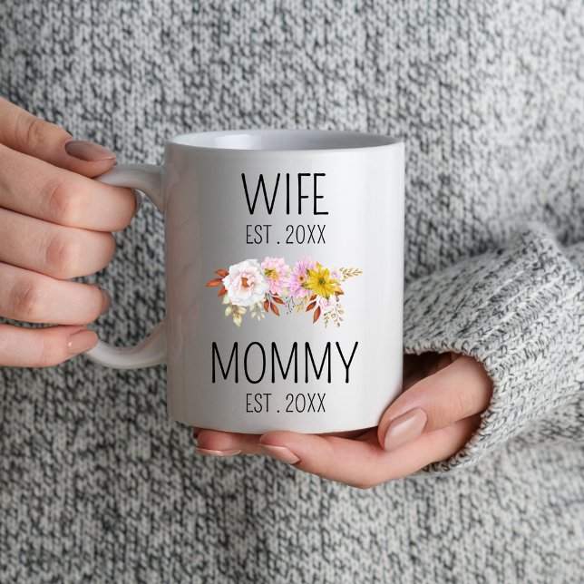 Taza Mamá Esposa Est 2024 Mamá será por el día de la ma (Subido por el creador)