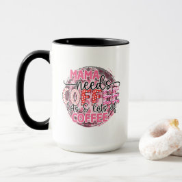 Taza Mamá necesita café cita graciosa regalo de tipogra