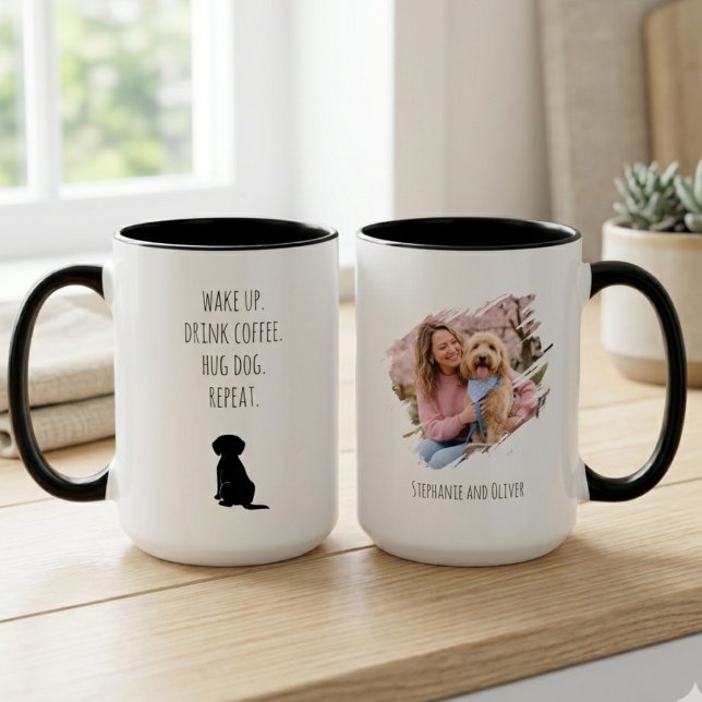 Taza Mamá Perro Despertar Beber Café Repetir (Two-tone dog mom photo mug with a funny morning routine quote for a pet lover's birthday gift.)